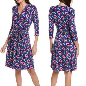 NWT Leota Daphne surplice dress in martini geo border juice. Size M